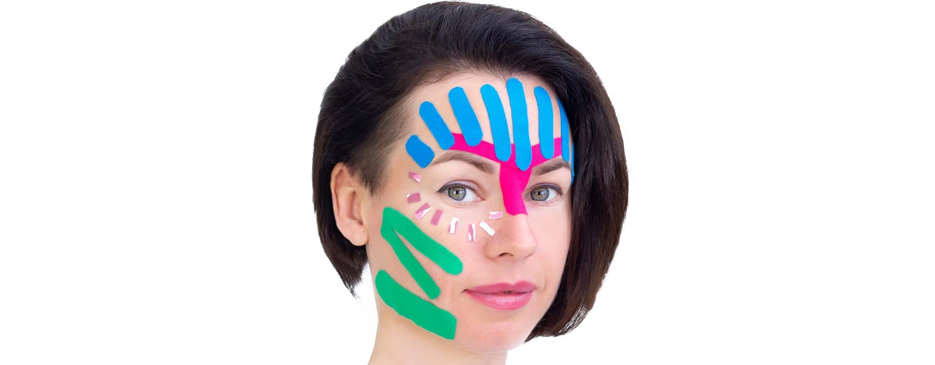 Kinesiotaping na zmarszczki twarzy i szyi – jak działa i czy jest skuteczny?