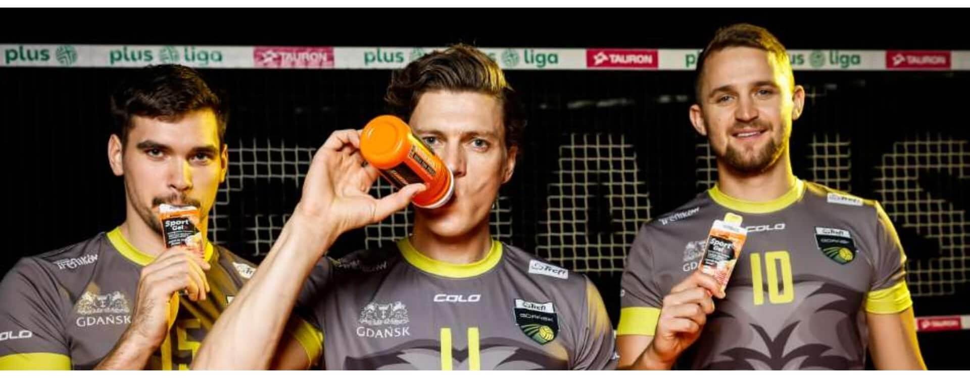 Napoje dla sportowców – co pić przed, w trakcie i po treningu